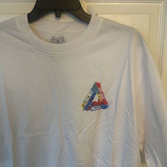 Palace Men's Tri-Ferg T-Shirt Crewneck Short Sleeve White Size X Large - Picture 4 of 6